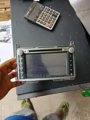 Toyota Venza DVD Player + Reverse Camera.
