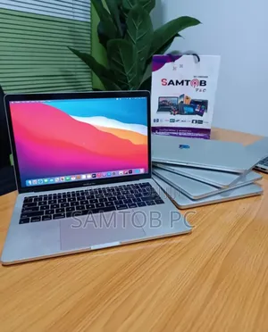 Laptop Apple MacBook Pro 2017 8GB Intel Core I5 SSD 256GB