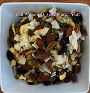 Trail Mix Organic Nuts Seed Fruits 250g