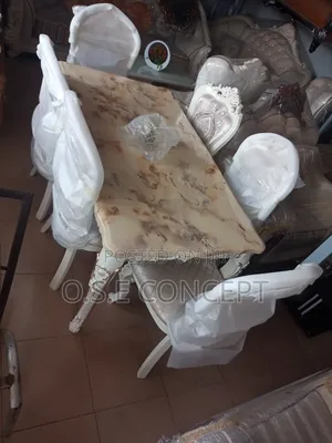 Exquisite Royal Dining Set