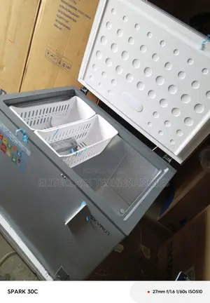 Super Efficient Cooling Chest Freezer Skyrun 250 Liters