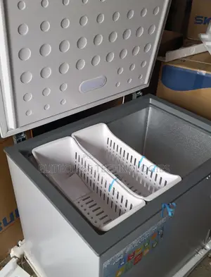 Advanced Cooling Skyrun 250 Liters Chest Freezer