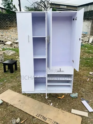Brand New Highly Recommended 4 by 6 Wardrobe With Shoe Rack
