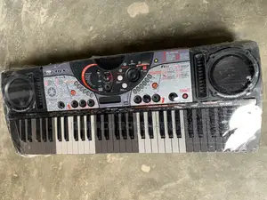 DJX2 5-Octave Studio Yamaha Keyboard