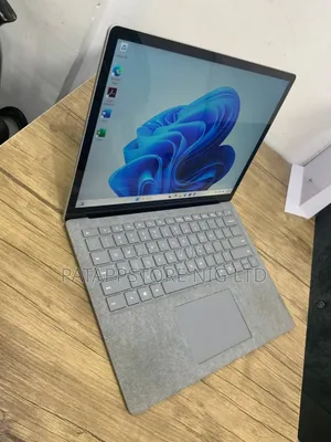 Laptop Microsoft Surface 8GB Intel Core i7 SSD 256GB