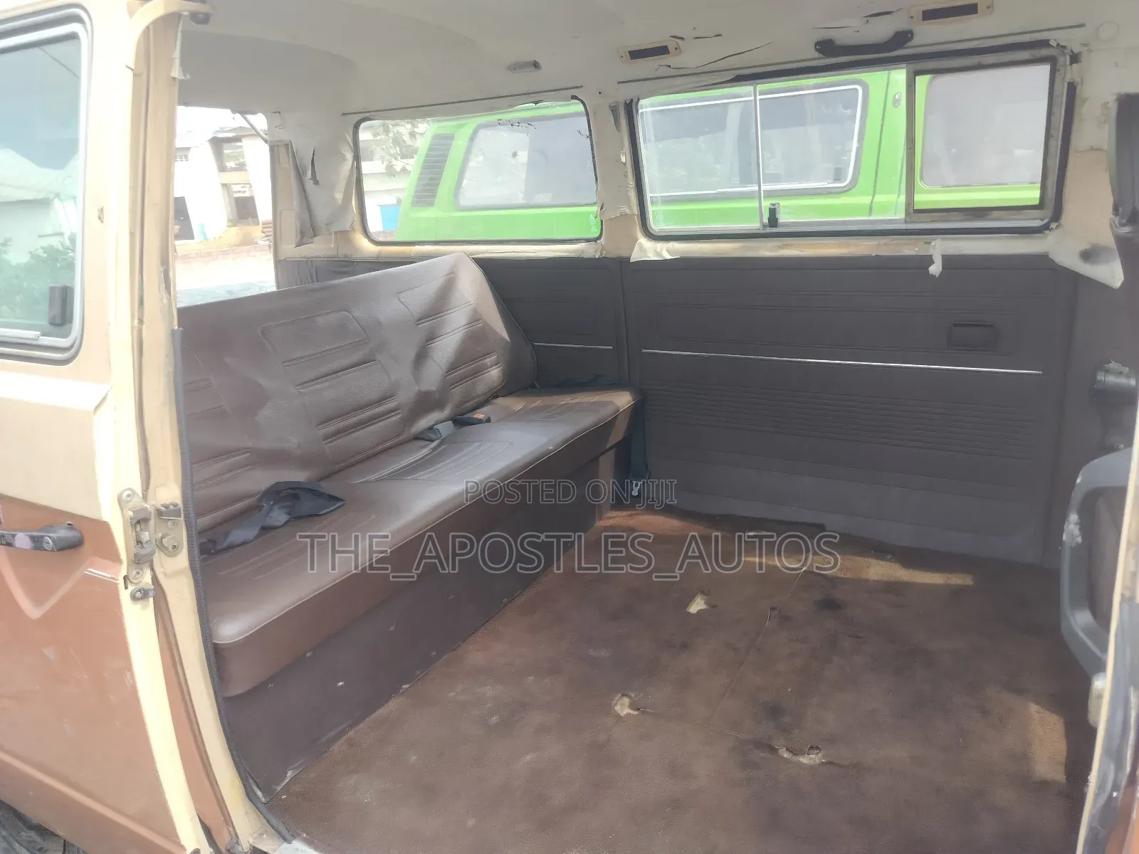 Volkswagen Transporter 2002 Orange