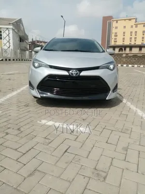 Toyota Corolla LE 4dr Sedan (1.8L 4cyl CVT) 2017 Silver