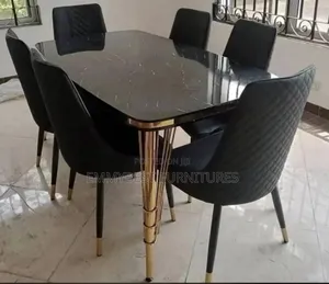 Classic Design, Dinning With Chairs.