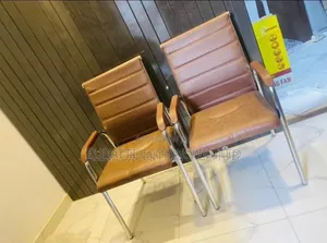 Executive Office Visitors Chair / Foreign Conference Chair