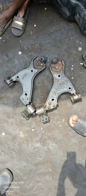 Front Lower Arms G.M.C Acadia
