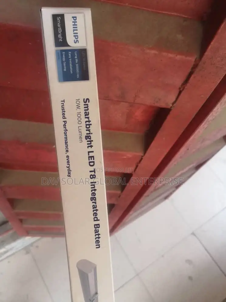 PHILPS Smartbright LED T8 Integrated Batten