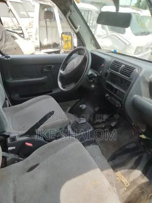 Suzuki Every 2010