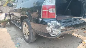 Car Bumper Repair Spray Painting