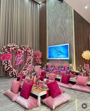 Beautiful Floral Birthday Decor