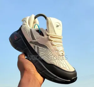 High Quality Reebok Sneakers