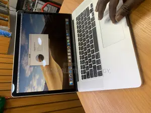 Laptop Apple MacBook Pro 2015 16GB Intel Core I7 SSD 512GB