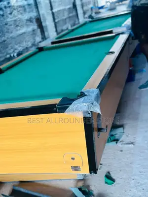 Coin Operated Snooker Board With Complete Accessories
