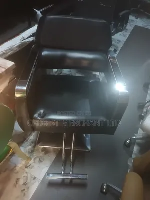 Saloon Chair With Footrest