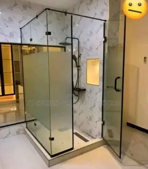 Glassshowercubiclesanctuarylux