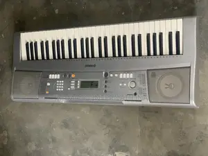 Ypt300 5-Octave Yamaha Keyboard