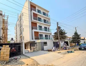 3bdrm Apartment In Lekki Phase 1 For Sale