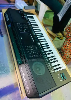 Yamaha PSR S920 Keyboard