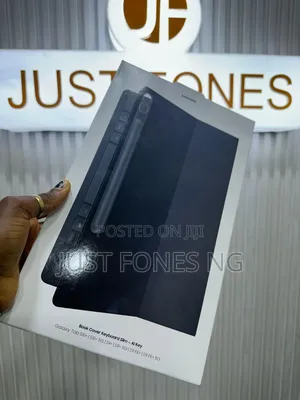 Galaxy Tab S10 Plus Book Cover Keyboard Slim - Black