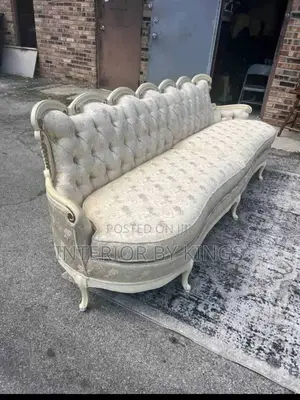 4seater Royal Caving Sofa Can Be Made in Colors