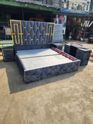 Luxury Grey Padded 6by6 Bed Stand.