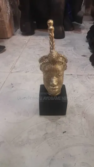 Pure Bronze Head Stand Of Oduduwa