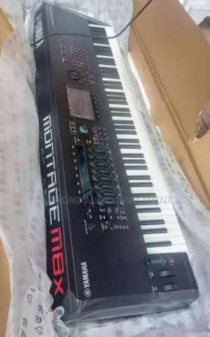 Yamaha Montagem8x Keyboard