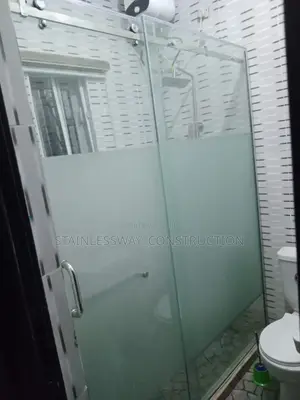 Glassshowercubiclesanctuarypureandcleanluxury