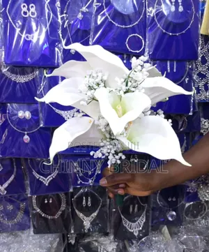 Simple Lily Bouquet
