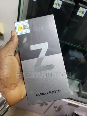 New Samsung Galaxy Z Flip 3 256 GB