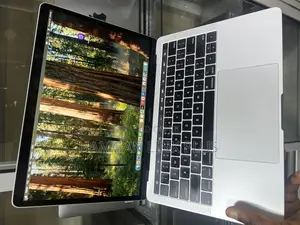 Laptop Apple MacBook Pro 2018 16GB Intel Core I5 SSD 1T