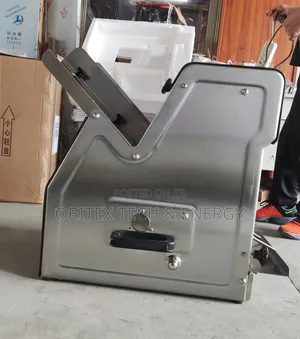 Industrial Stainless Steel Bread Slicer – 31 Knives