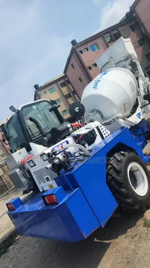 Self Loader Concrete Mixer Truck