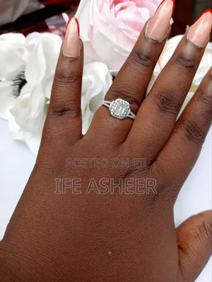Luxury Mossanite Diamond Stone Proposal Ring - Silver