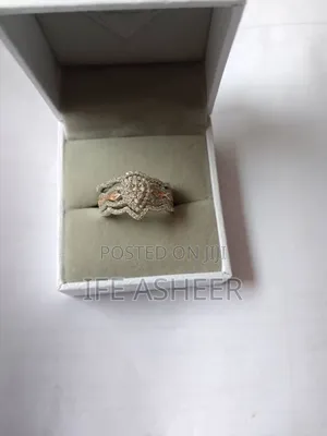 Elegant Ladies 925 Sterling Silver Wedding Engagement Ring