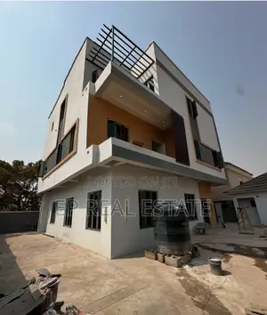 6bdrm Duplex in Utako for sale