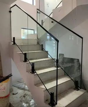 10mm Staircase Glass