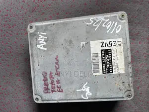 ECU Brain Box Toyota Land Cruiser 2002 5VZFE V6 89661-60800