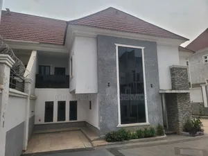 4bdrm Duplex in Guzape District for sale