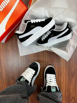 Puma Suede Sneakers