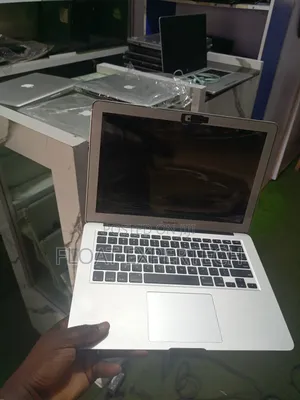 Laptop Apple MacBook 2012 4GB Intel Core I5 SSD 128GB