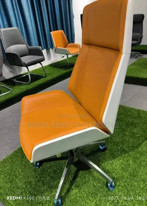 Swivel Base Ergonomic Office Chair.