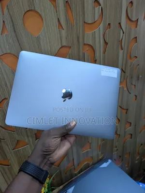Laptop Apple MacBook Air 2020 M1 8GB Apple M1 SSD 512GB