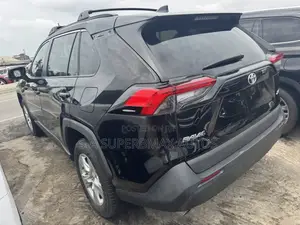 Toyota RAV4 XLE AWD 2020 Black