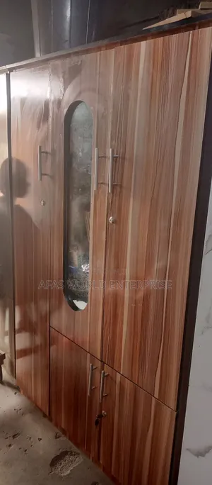 Standard Wardrobe for Home Use