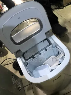 Mini Ice Cube Maker